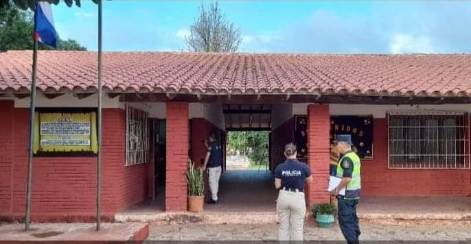 Ladrones robaron 27 notebooks y otros artículos de un colegio en Itauguá