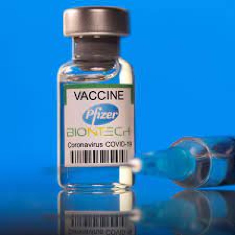 Hoy llegan más de 30.000 dosis de Pfizer compradas por el Gobierno