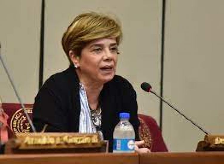 Senadora cuestiona falta de gestión y liderazgo de Marito