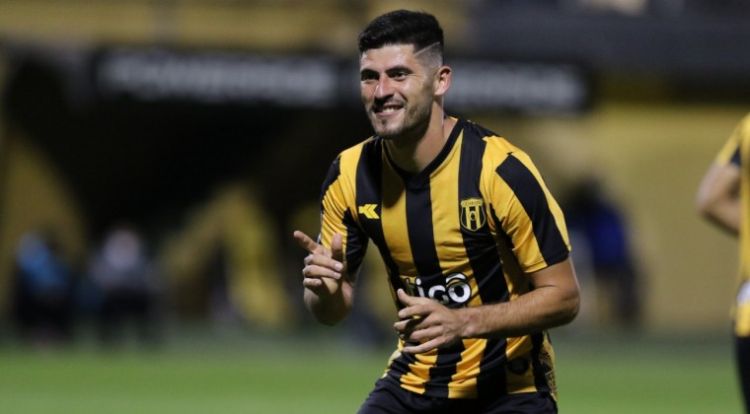 Vélez anunció a su refuerzo paraguayo