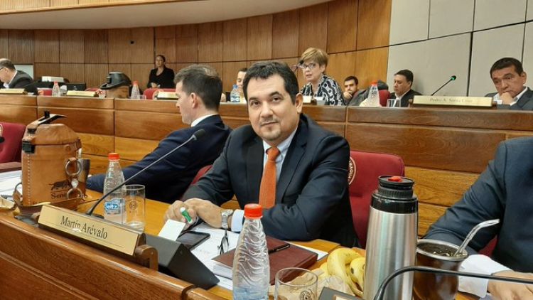 Establecen nuevo procedimiento para juzgar a jueces y fiscales