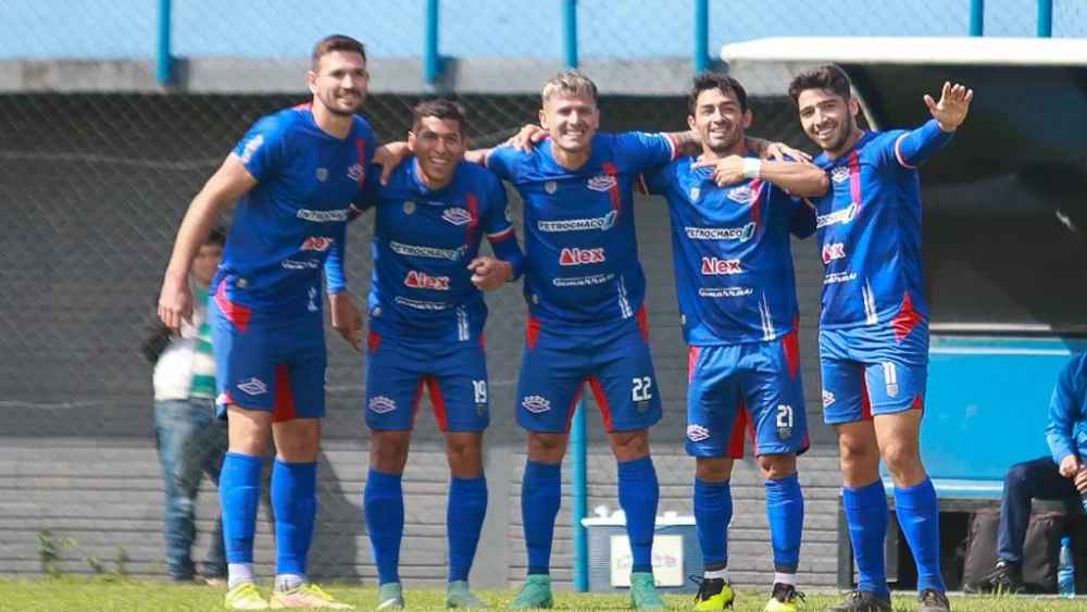 Independiente golea y sigue soñando