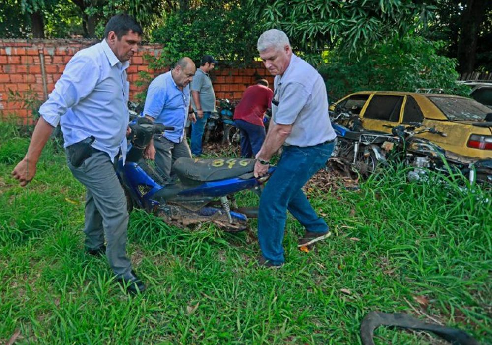 MOPC realizó limpieza de las sedes de la Patrulla Caminera