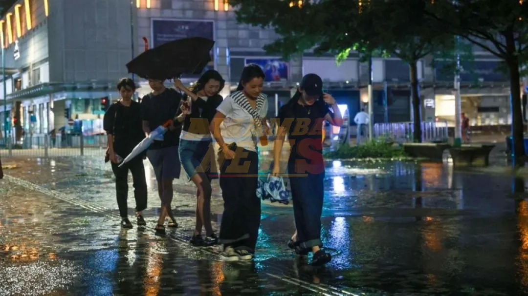 Declaran en China alerta máxima por el tifón Matmo; evacúan a más de 150 mil personas