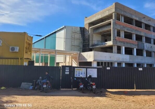 Obrero falleció tras derrumbe de una estructura