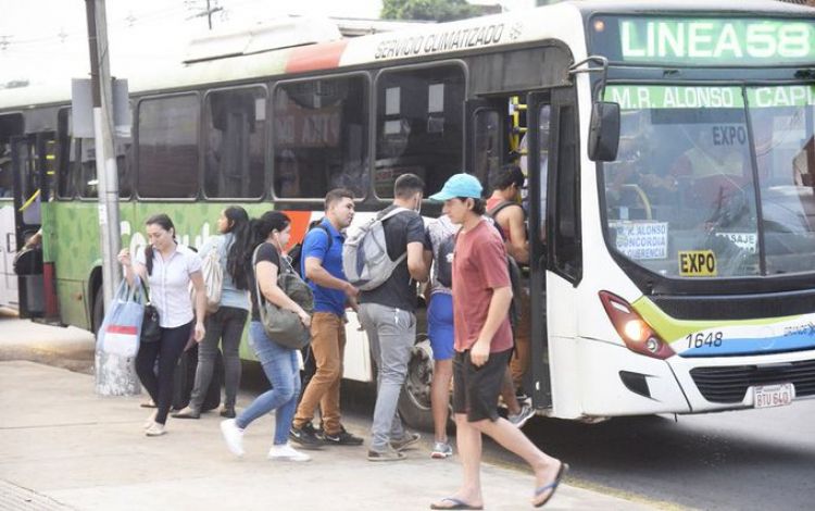 Senado aprob proyecto de ley "antichantaje" de empresarios transportistas