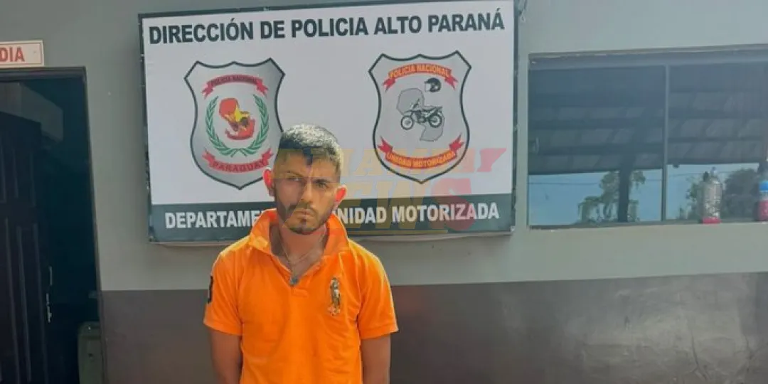 Delincuente huyó a pie, se escondió bajo la cama, pero igual fue detenido