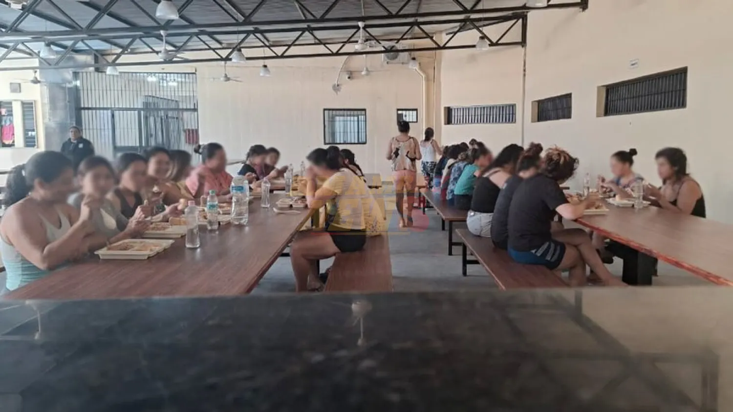 Familiar denuncia irregularidades en cárcel de mujeres de Emboscada: “La comida no alcanza”