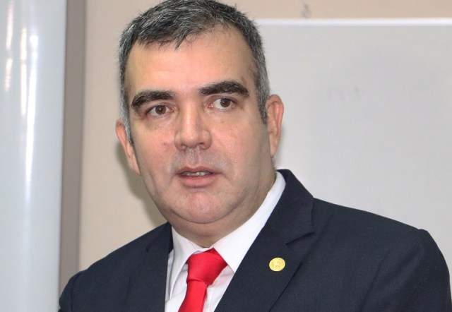 El martes, titular del MEC presentará lineamientos del Plan Nacional Transformación Educativa