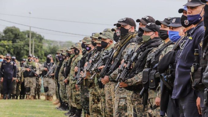 Aprueban inclusión del seguro médico para policías y militares en retiro