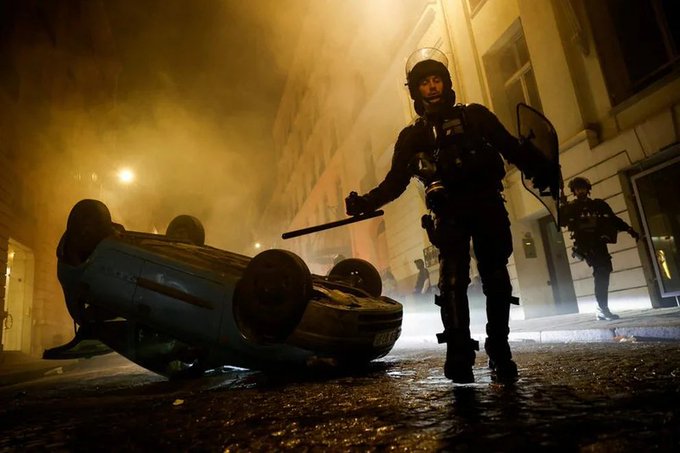 Un hombre murió tras recibir un impacto de proyectil durante las protestas en Marsella