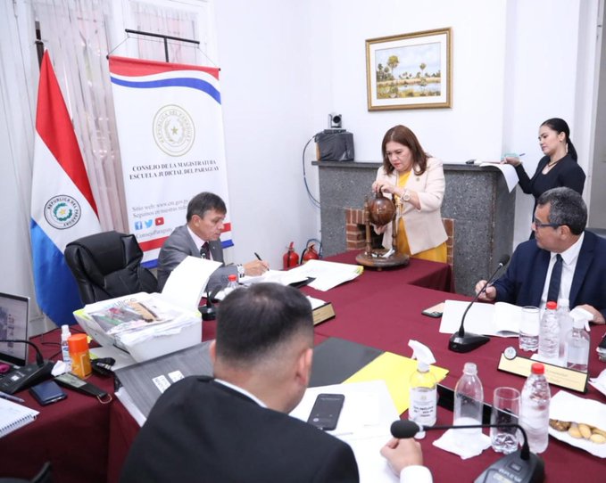 Consejo sigue sin cerrar número$ para elección de Ministro de la Corte