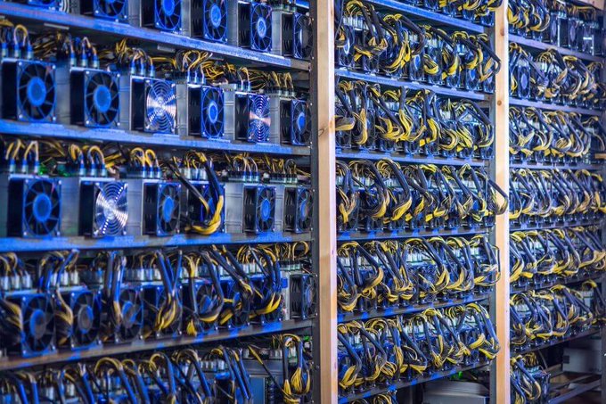 Marito veta ley que establece incentivos para la producción de criptomonedas