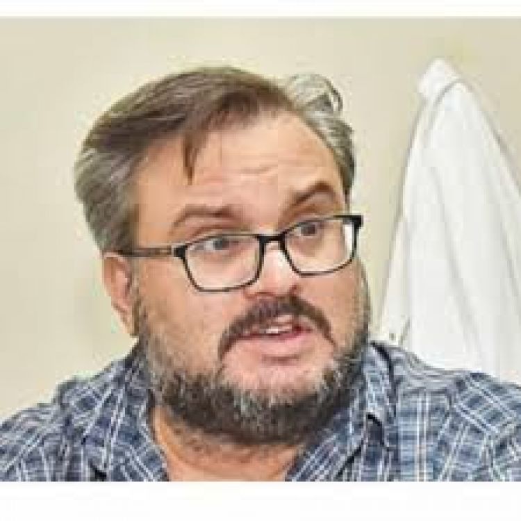 "No podemos ser cmplices pasivos y no hacer nada", sostiene mdico