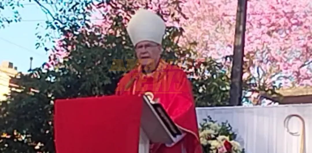 Monseñor Robledo denuncia el nepotismo durante la homilía por San Lorenzo