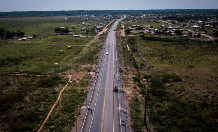 Gobierno superó los 1.700 km de rutas pavimentadas en los últimos 50 meses