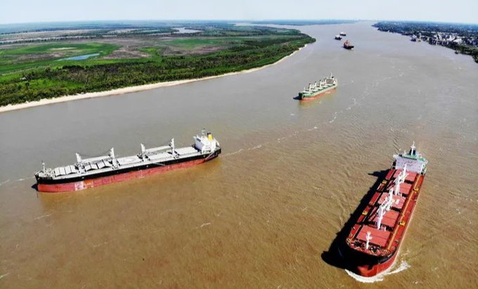 Pese a reclamos, Argentina sigue cobrando peaje en tramos de la hidrovía Paraguay-Paraná