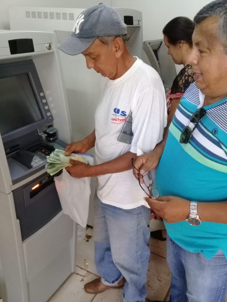 Giros de G. 500.000 recién 27.900 personas cobraron en el país