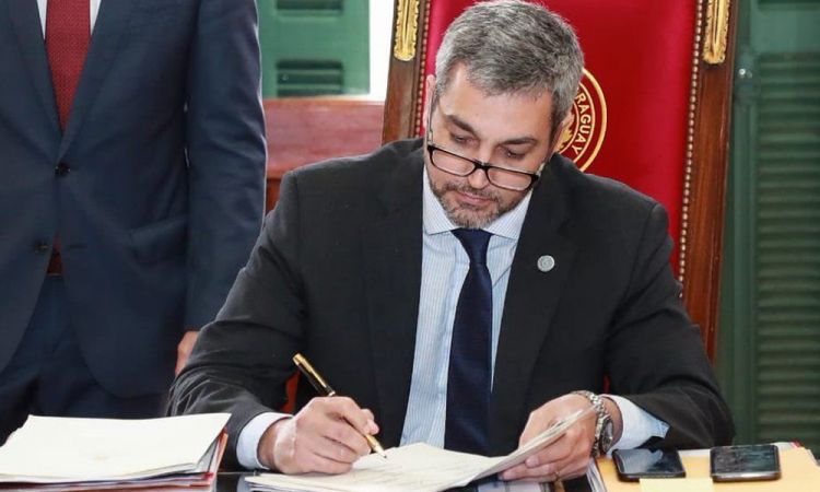 Marito promulgará mañana ampliación de Ley de Deforestación Cero