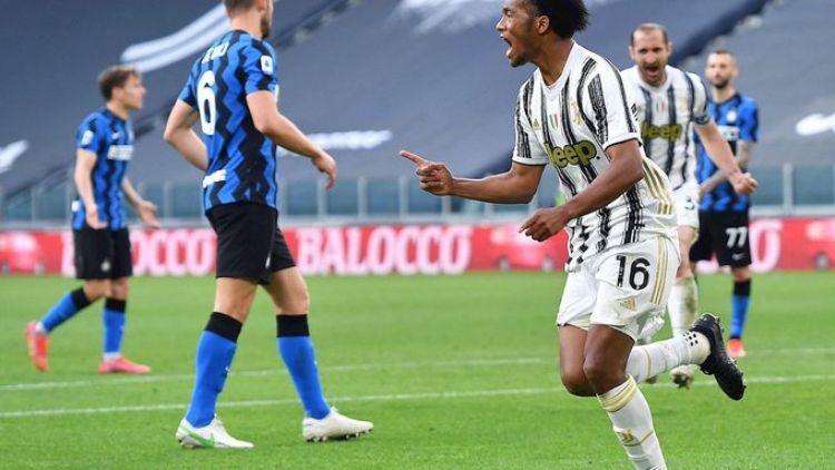Juventus festeja ante Inter de Milán