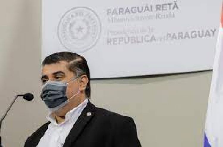 Ministro de Salud preocupado por baja asistencia a vacunatorios anticovid