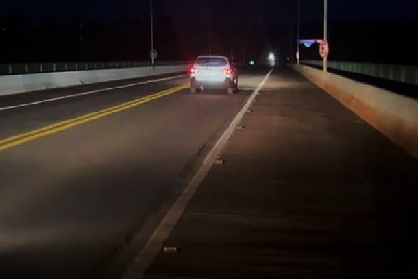 Puente Tancredo Neves se encuentra a oscuras