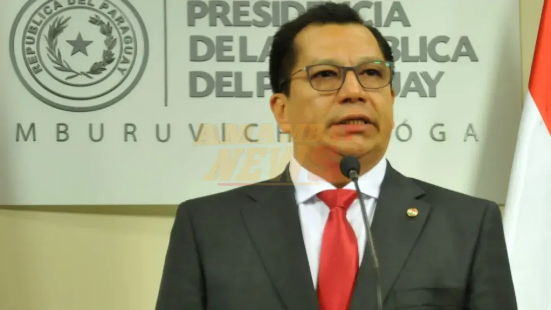 Gremio pide destitución de Tadeo Rojas por incluir en pensión a abuelos fallecidos