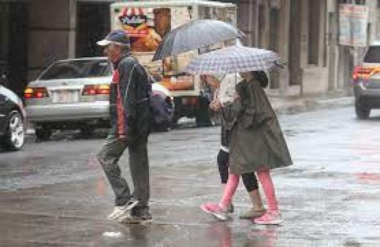 Martes con clima fresco, vientos del sur y lluvias