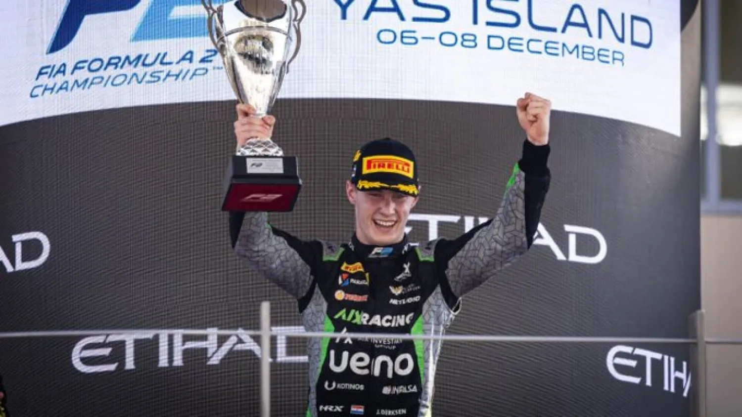 Joshua Duerksen gana la última carrera del año en la F2