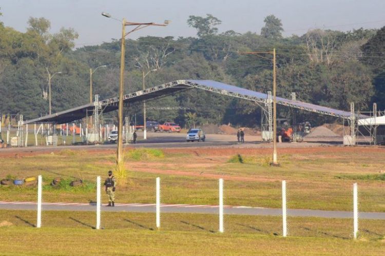Anuncian pausa en el vacunatorio del autódromo Rubén Dumot