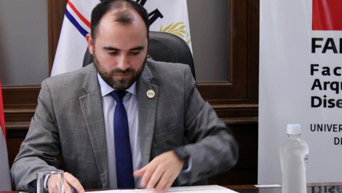 Abogada lamenta que se valore más el “pillaje” con Jorge Bogarín como padrino de honor en la UNA