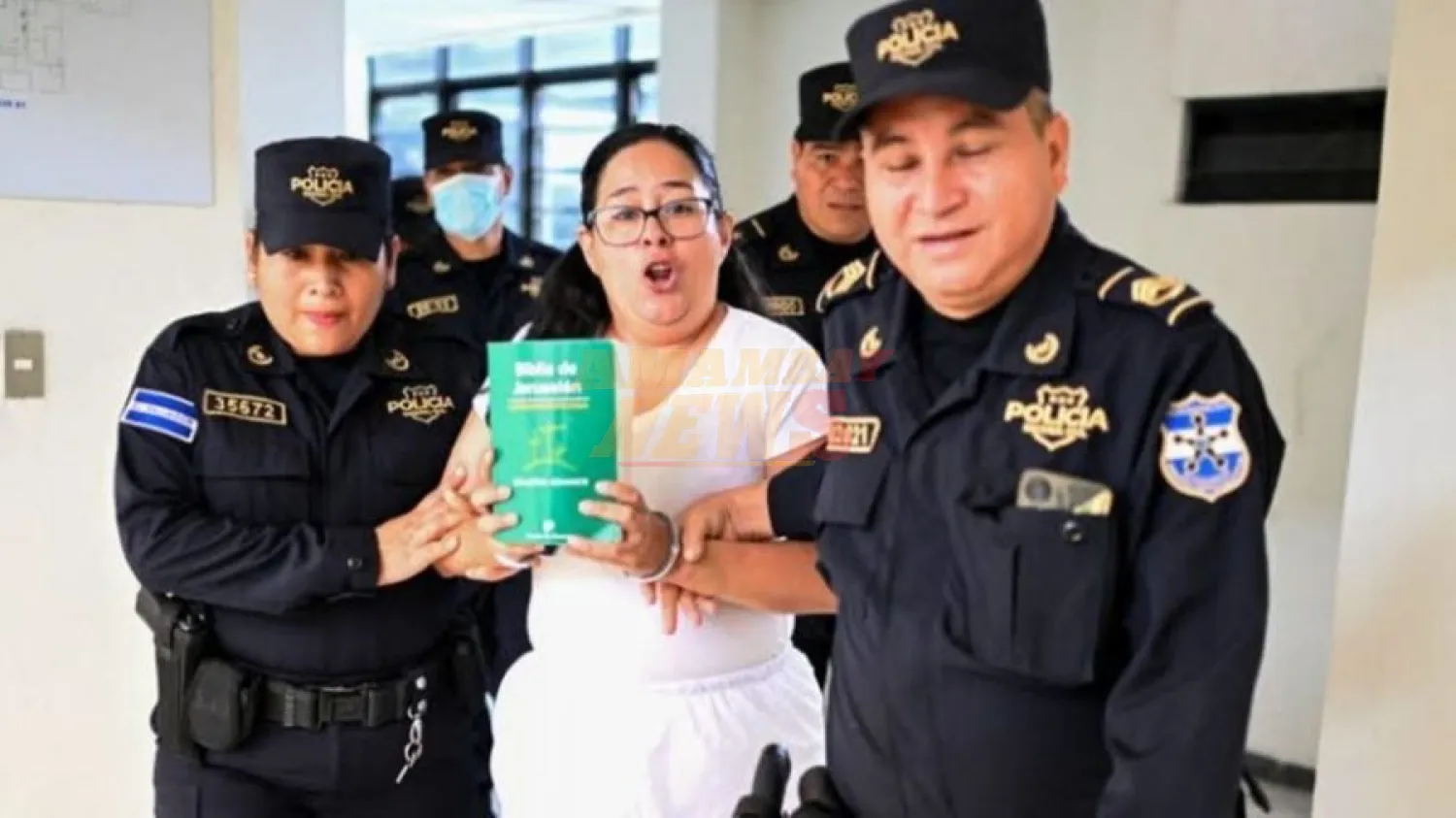 La activista Ruth López recibe otro premio de derechos humanos pese a seguir detenida en El Salvador