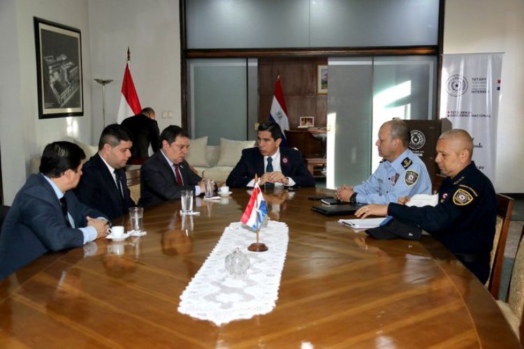 Autoridades prometen dar mayor seguridad a los agentes fiscales
