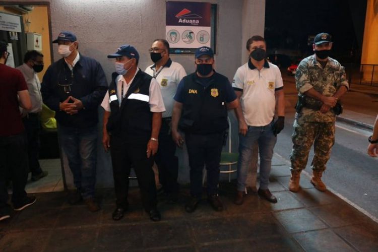 Imputan a aduaneros por soborno y contrabando en Ciudad del Este