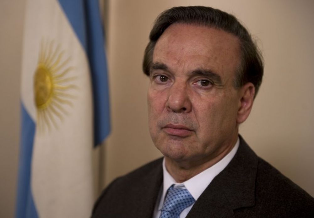 Piden repudiar a candidato argentino que quiere dinamitar a paraguayos