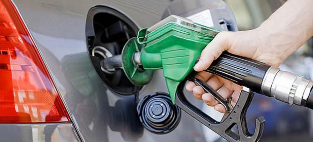 Empresarios de combustibles anuncian suba de precios