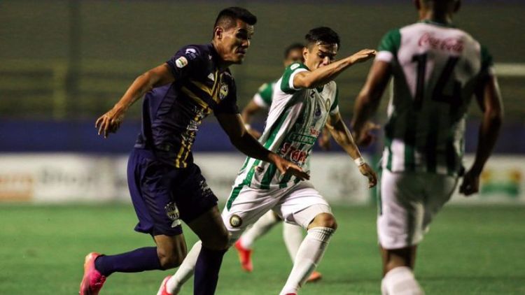Trinidense y Rubio Ñu igualan en el clásico de Trinidad