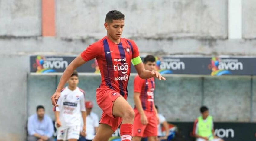 Corinthians fichó a un defensor paraguayo de 18 años