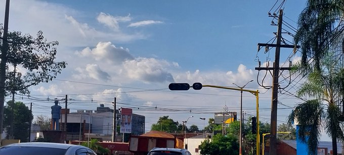 Se mantiene previsión de ambiente cálido y chaparrones