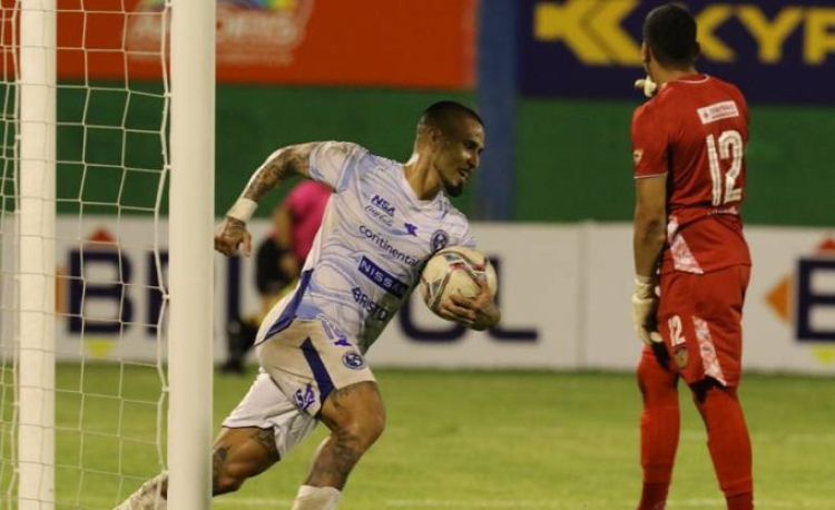 Sol remonta tres goles y arranca un punto a Luqueño tras 104 minutos