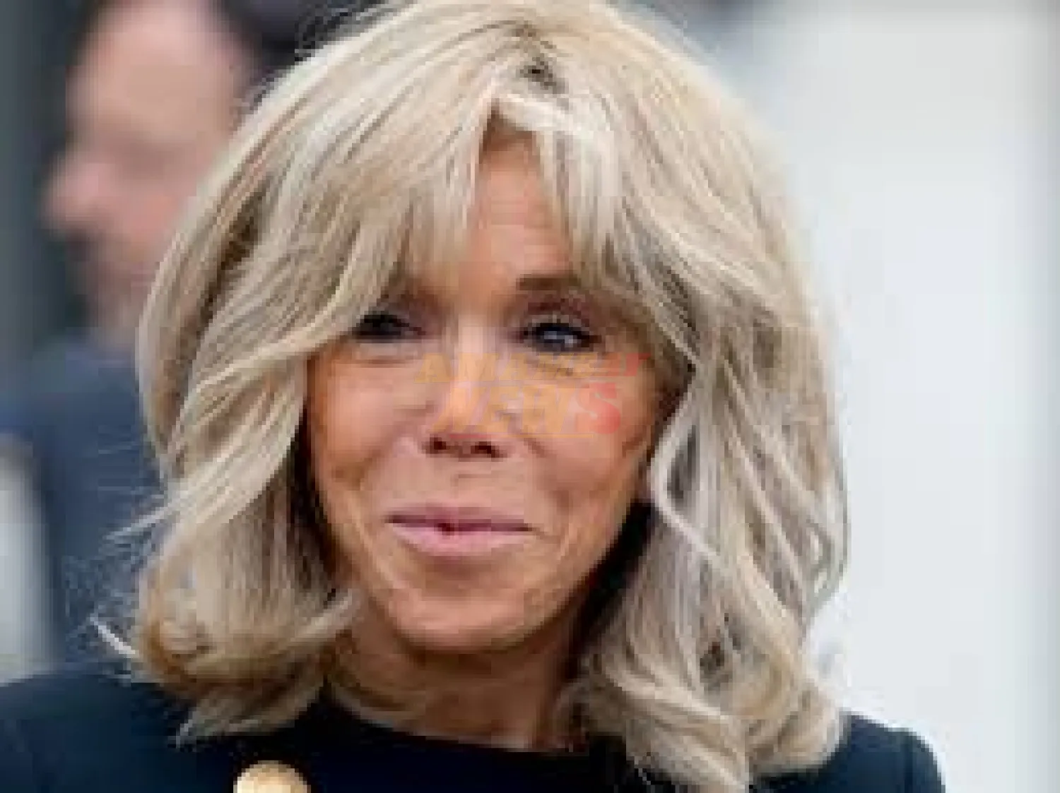 Condenan a 10 personas por acosar a Brigitte Macron a través de las redes sociales