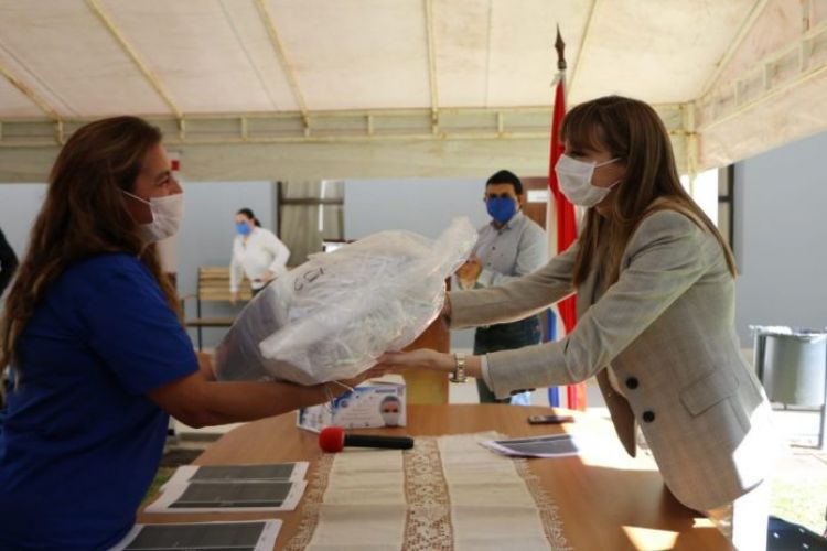 Impulsan trabajo domiciliario mediante la confección de tapabocas