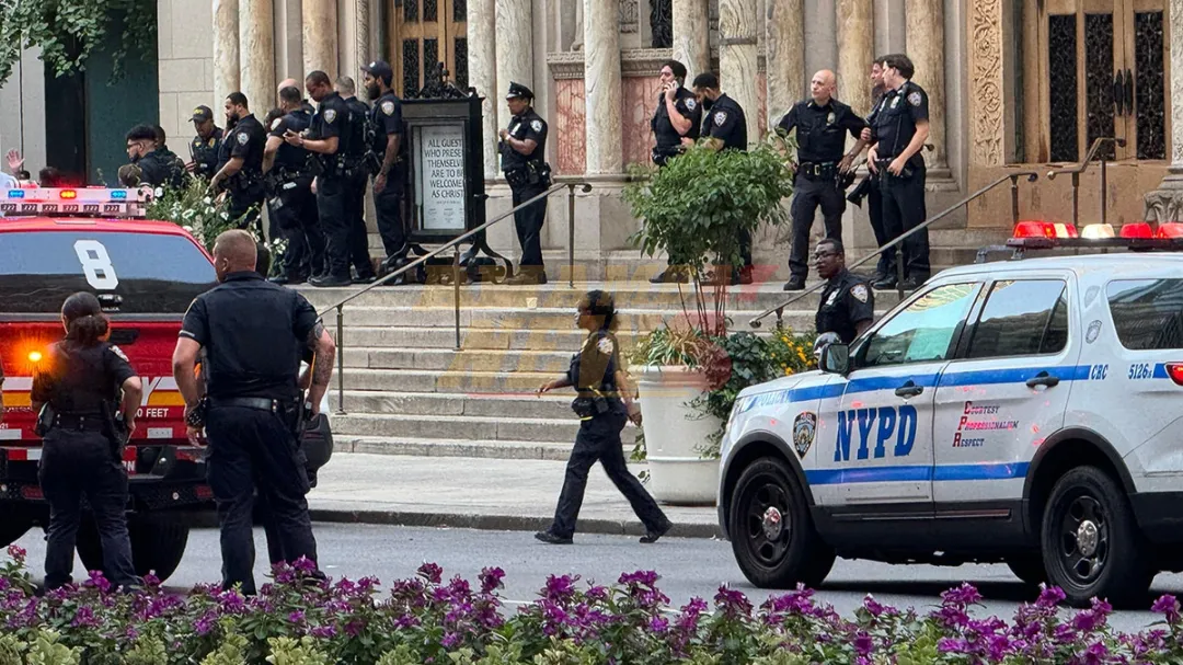 Tiroteo en New York deja 5 muertos