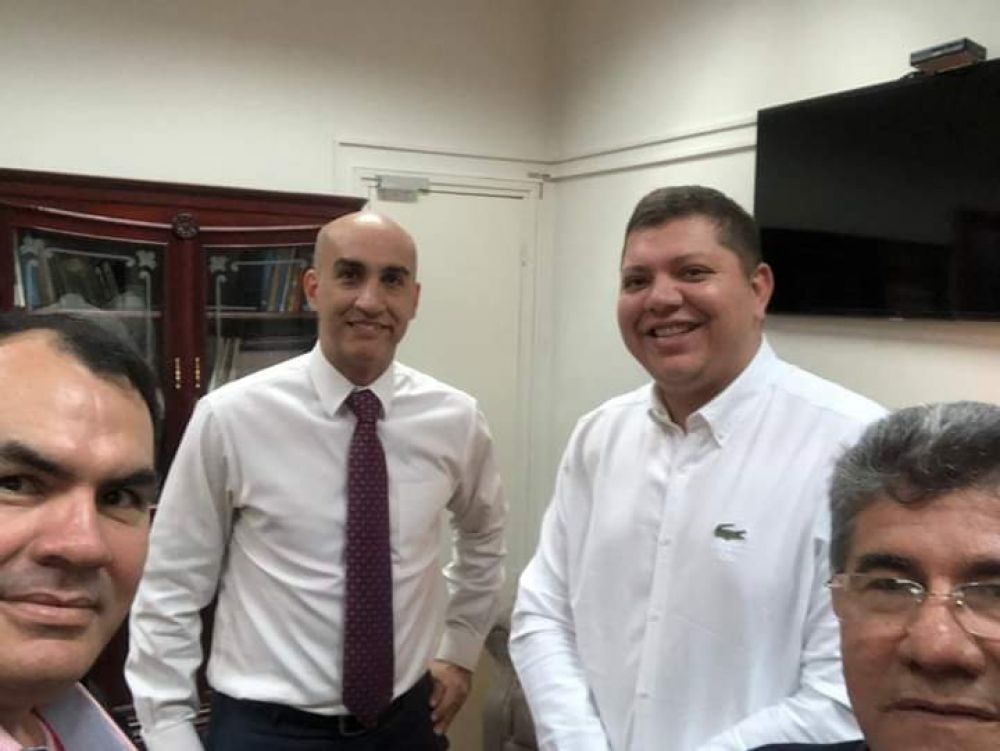 Ministro asegura que salud necesita el doble de su presupuesto y no recortes