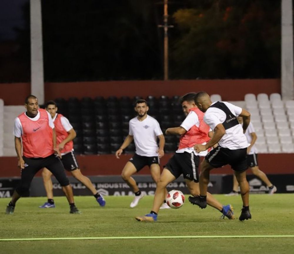 Con 3 partidos prosigue la fecha 19 del Clausura.