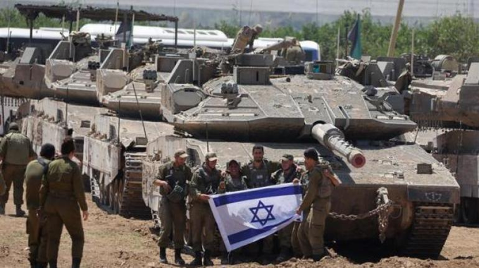 Israel expande sus ataques al centro de Gaza mientras empeora la situación humanitaria