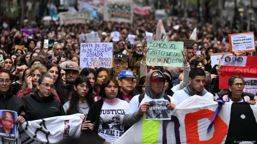 Argentina: millares exigen justicia por triple feminicidio