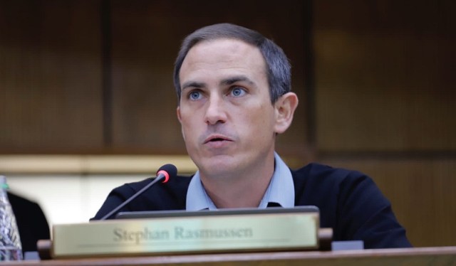 Senador Rasmussen celebra la renuncia del Defensor del Pueblo