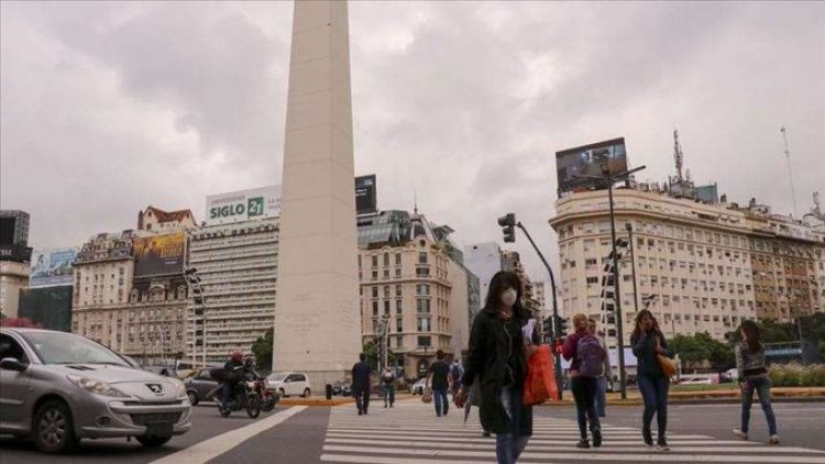 Argentina detecta las variantes de Covid-19 de India y Sudáfrica en tres viajeros