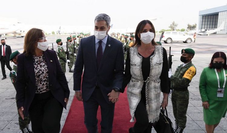 Marito ya se encuentra en México e intervendrá mañana en cumbre de Celac